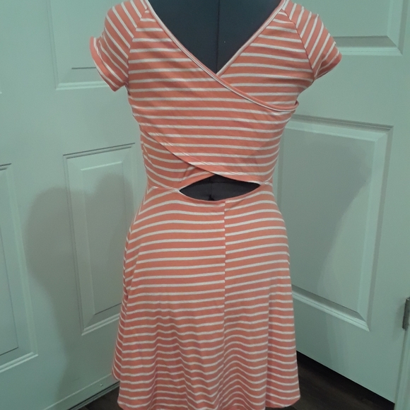Coral/Pink Striped Dress - Picture 6 of 6